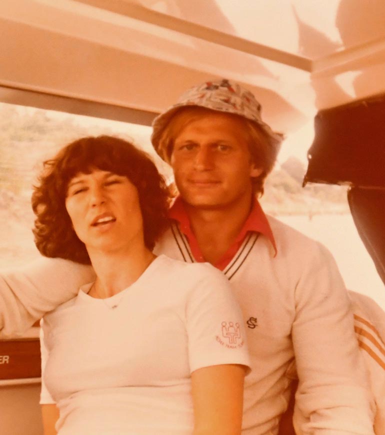 Tammiset menivät kihloihin 1976 ja naimisiin 1979 Raision kirkossa. Ennen papin aamenta pariskunta ehti seurustella 15 vuotta.