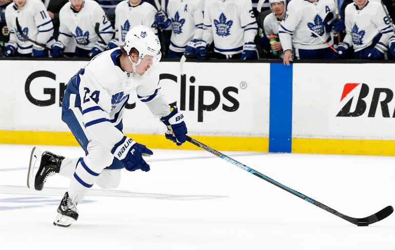 Samin poika Kasperi Kapanen on isänsä tavoin tuulennopea NHL-laituri. Toronto Maple Leafsia edustanut pikakiituri kaupattiin hiljattain Pittsburgh Penguinsiin.