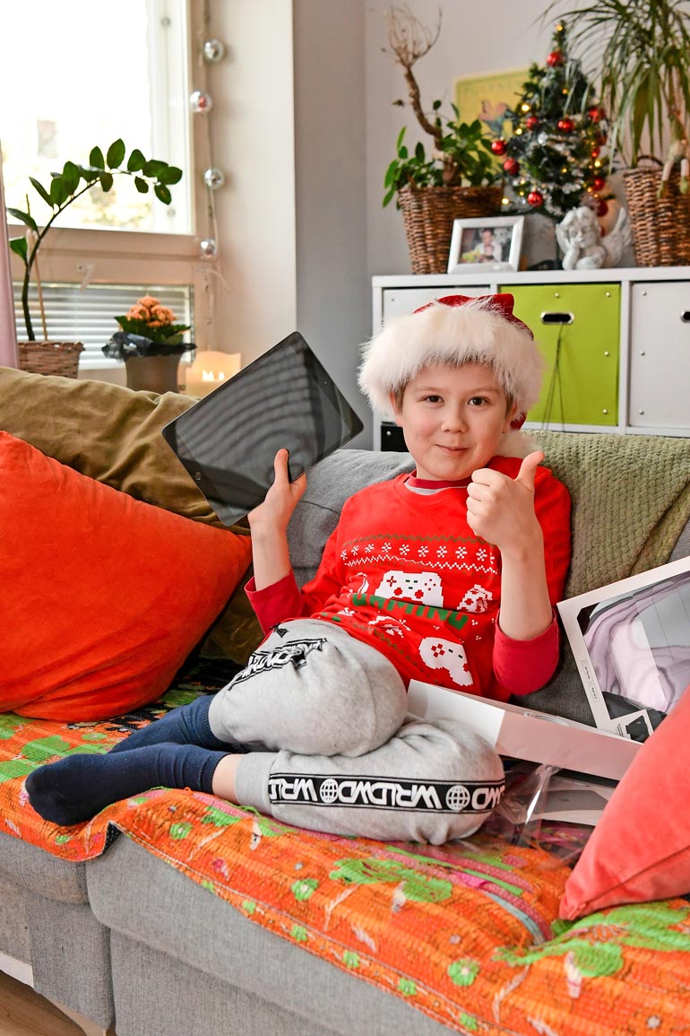 Benin riemulla ei ollut rajoja, kun Seiskan tonttujen paketista paljastui pitkään kaivattu ikioma tabletti.