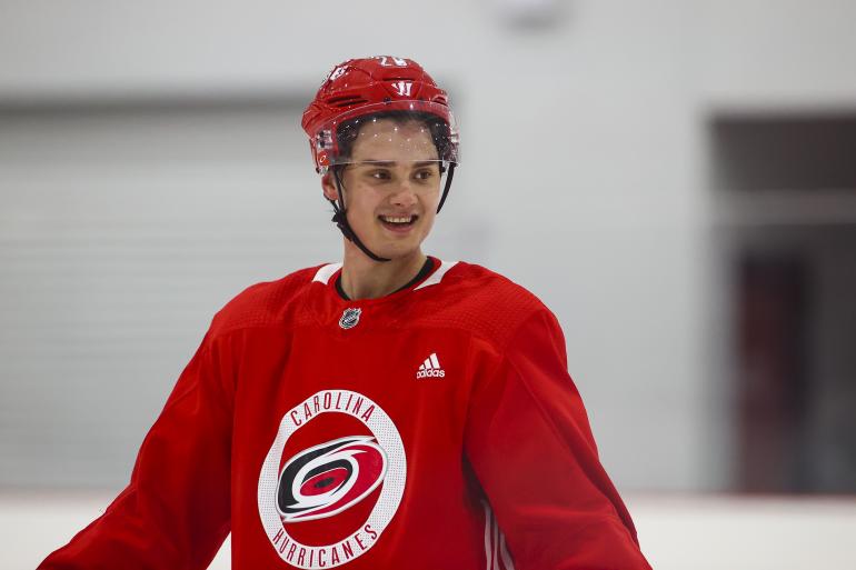 Johdattaako Sebastian Aho Carolina Hurricanesin jatkoon keskisestä divisioonasta?