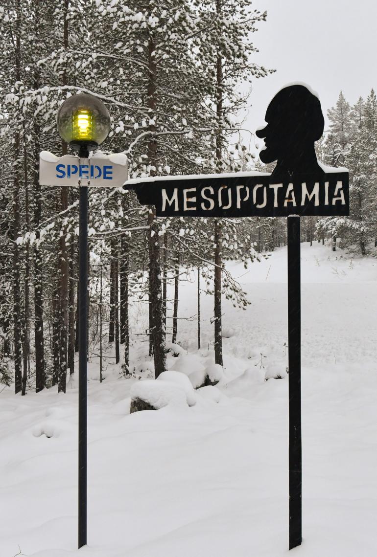 Pallastunturin kupeessa Muonion Torassieppijärven rannalla sijaitseva Mesopotamia oli Speden kuuluisa piilopirtti, jossa syntyi liukuhihnalta Uuno Turhapuro -käsikirjoituksia.