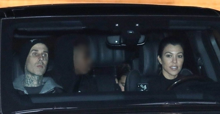 travis barker ja kourtney kardashian