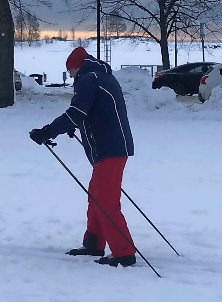 Viime vuonna 15 kiloa painoa pudottanut Heikki viihtyy lenkki- polun lisäksi suksilla.