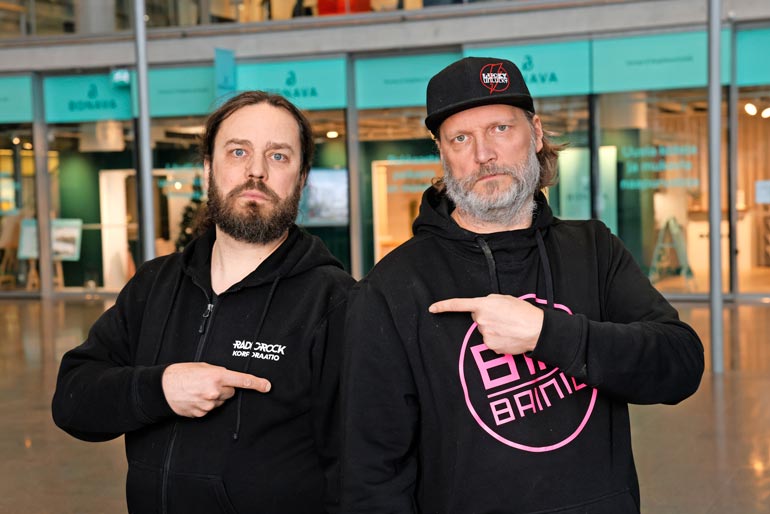 Harri Moisio ja Kim Sainio ovat juontaneet Radio Rockin supersuosittua Korporaatiota kuuden vuoden ajan.