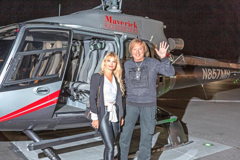– Voi pojat, Danny innostui, kun Seiska vei parin öiselle helikopterilentelylle.
