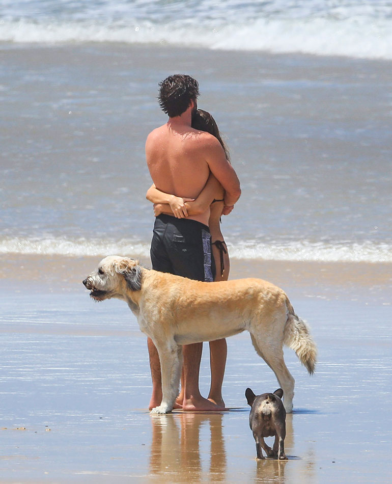 Liam Hemsworth Gabriella Brooks