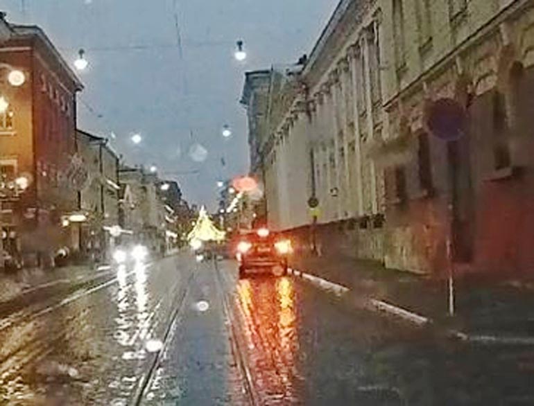 Pysähtyminen kielletty