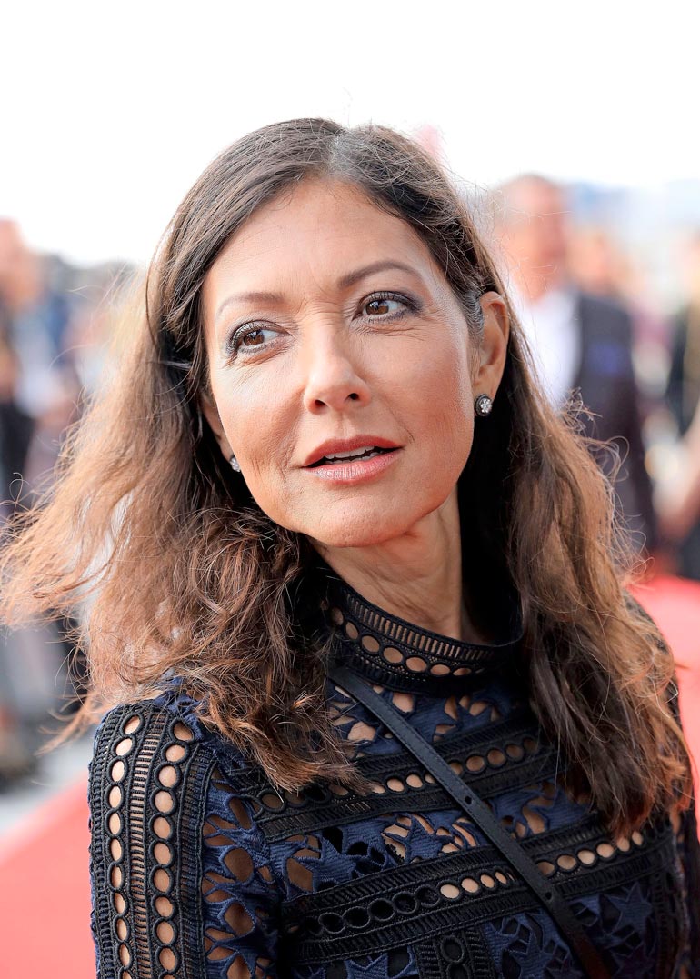 Alexandra oli Tanskan prinssi Joachimin ensimmäinen puoliso. Pariskunta erosi vuonna 2005.