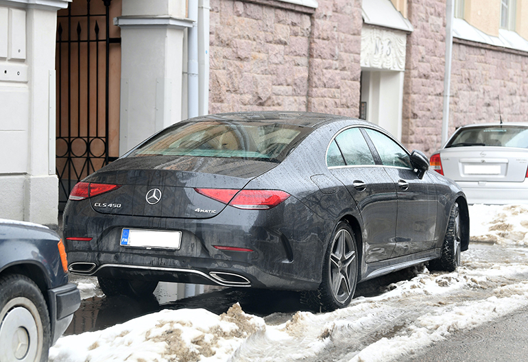 Martina aitolehti uusi auto