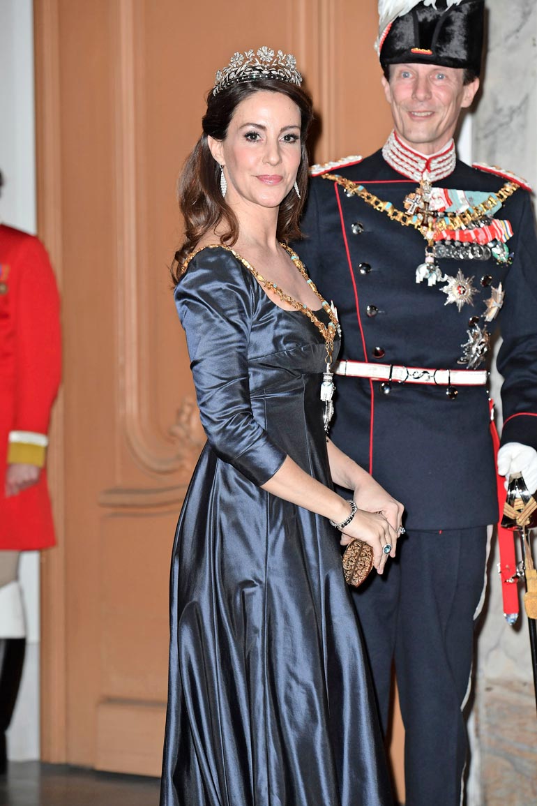 Marie totuttelee kotirouvan rooliin.
