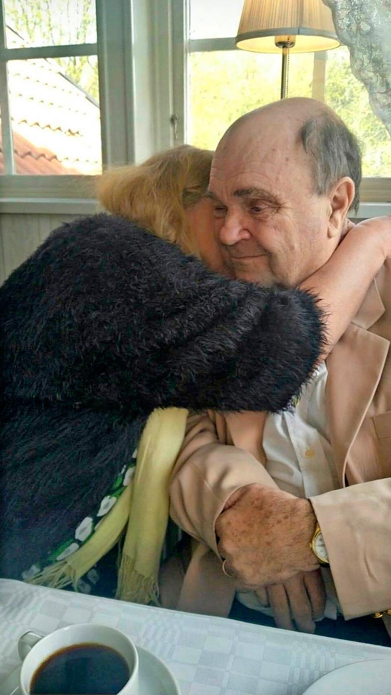 – Olemme hyvin onnellisia, isovanhemmat Marja ja Markku Tukiainen sanovat.