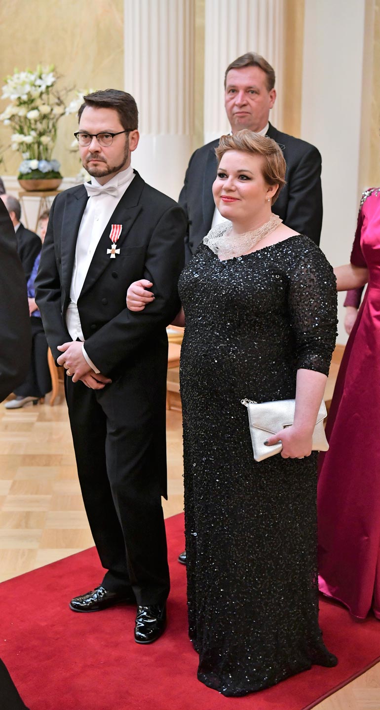 Annika on ollut naimisissa virkamiesjuristi Erkki Papusen kanssa seitsemän vuotta.