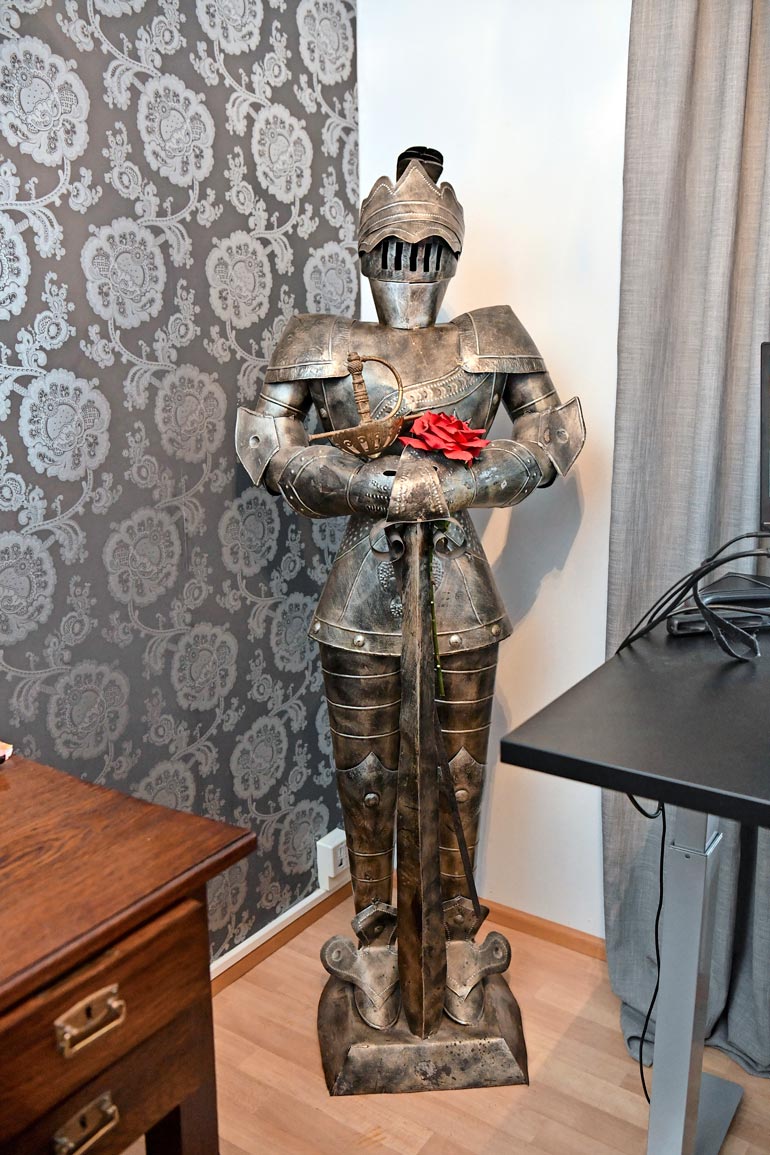Sotilasantiikki eli militaria kuumottaa sekin Matin keräilyviettiä. Tätä kapistusta ei ole kuitenkaan tarvittu edes perheriidoissa.