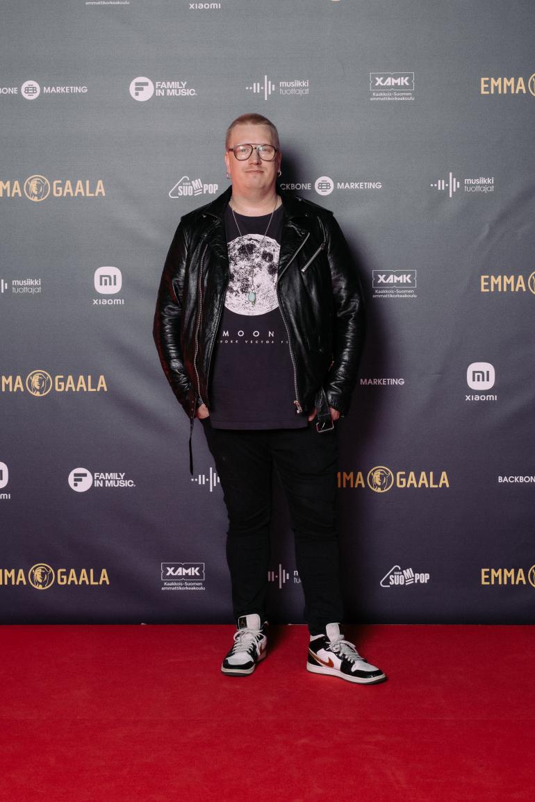 Arttu Wiskarin vyötäröltä on lähtenyt kymmeniä kiloja.