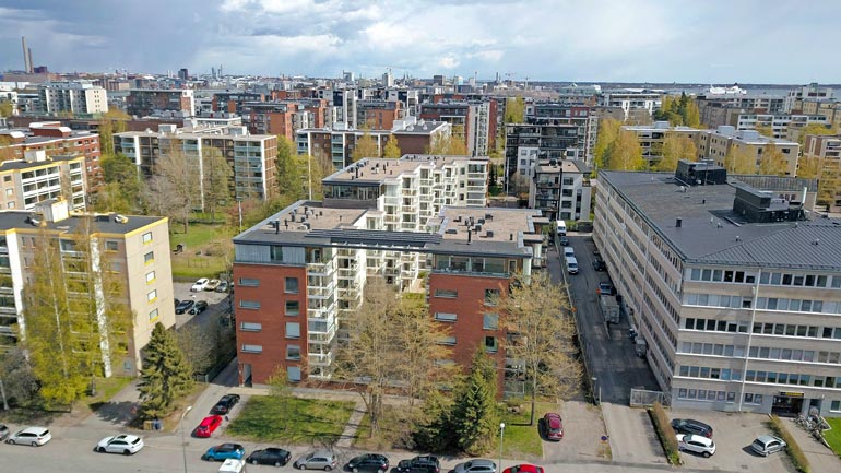Niklas ja Piritta asuvat yhä vuoroviikoin upeassa luksuskattohuoneistossa.