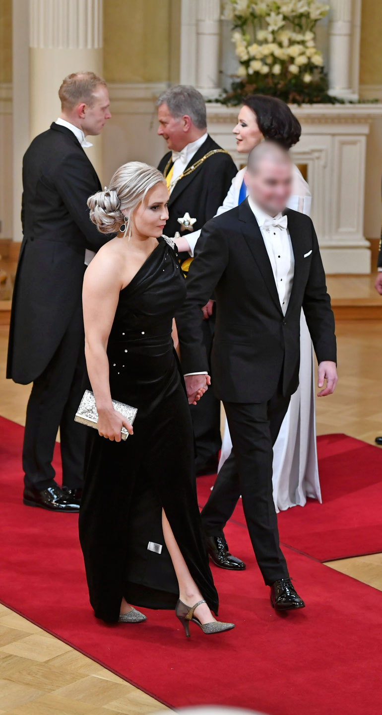 petra olli ja miesystvä