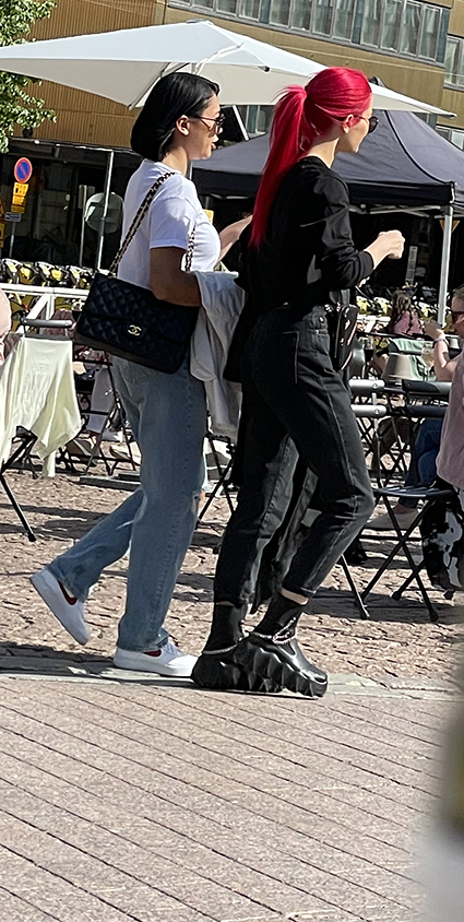Shirly Karvinen ja Sanni
