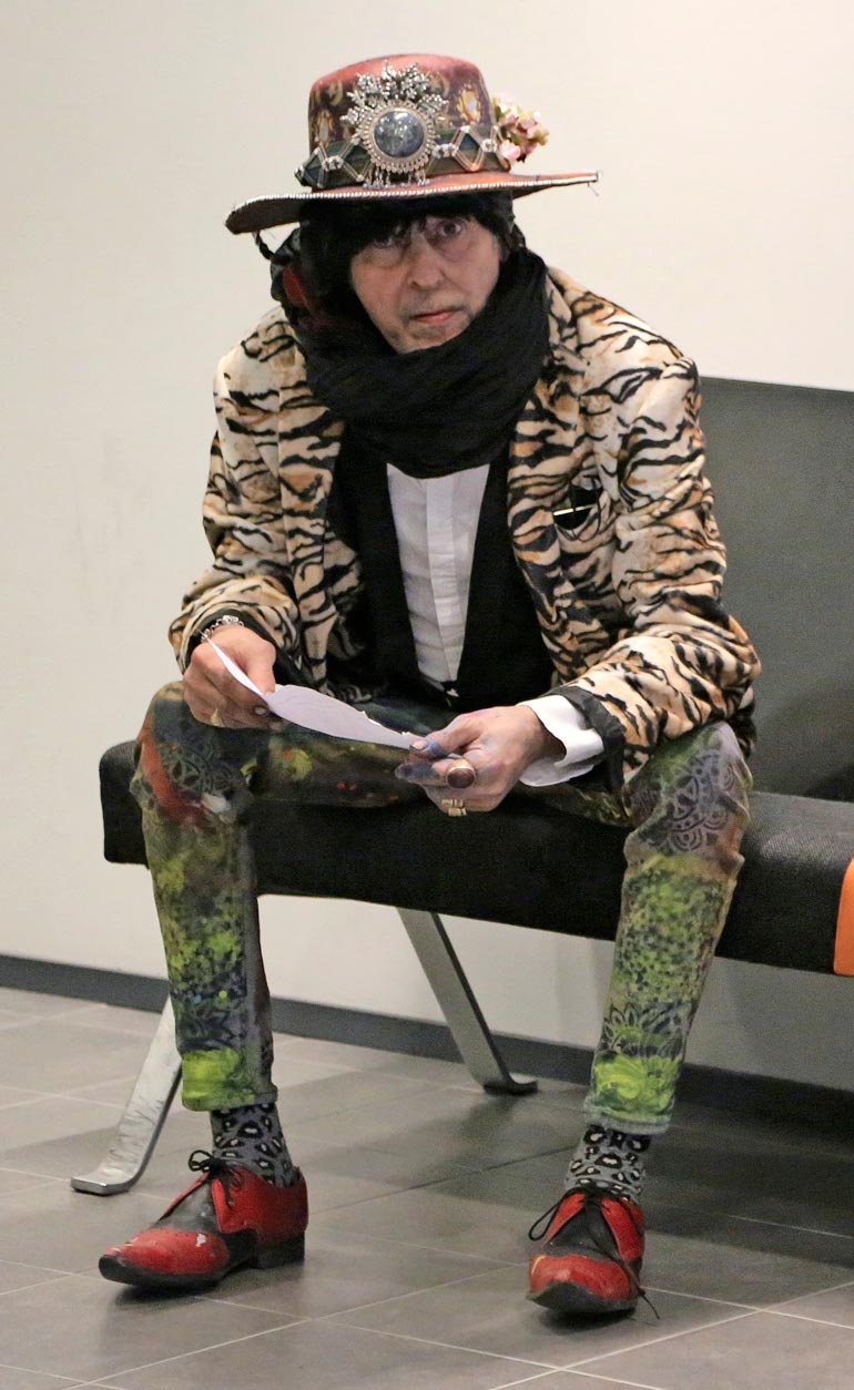 Angelan avioerohakemus oli Andylle shokki.
