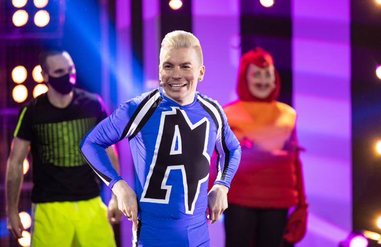Antti Tuisku esiintyi maaliskuussa Putouksen finaalissa.