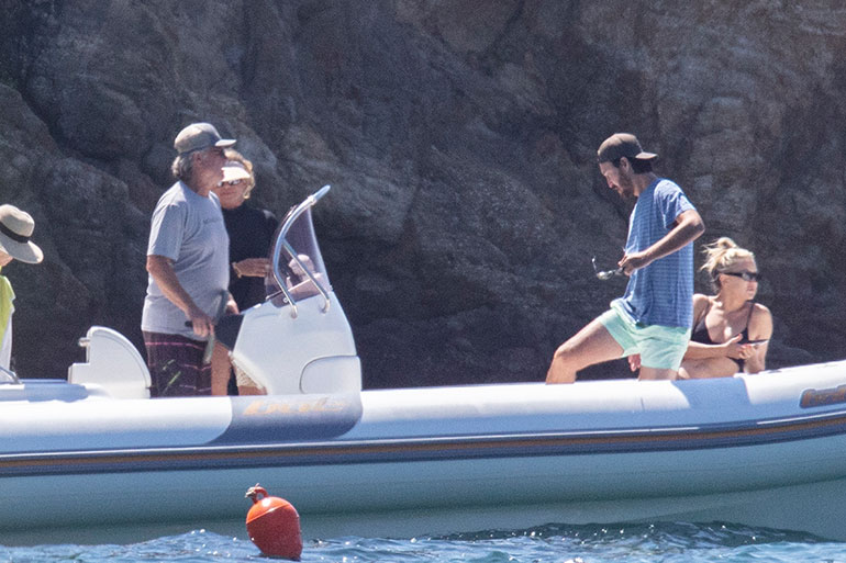 Kate Hudson, Danny Fujikawa, Goldie Hawn ja Kurt Russell