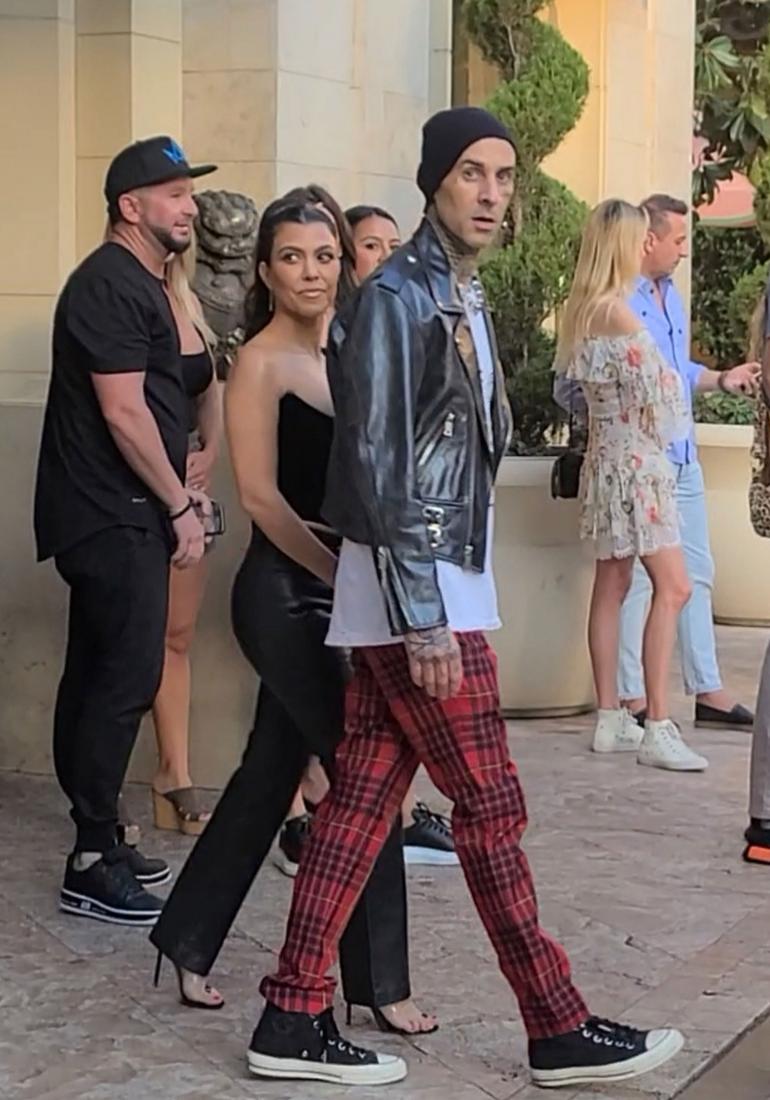 Kourtney ja Travis ovat pitäneet yhtä vuoden alusta lähtien.