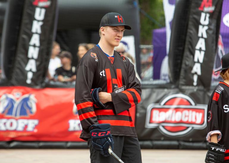 Anton Lundell yhdistettiin aiemmin tänä vuonna missifinalisti Nicole Söderströmiin.