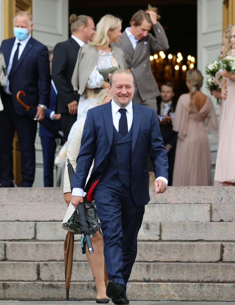 Jarpilla oli hymy herkässä.