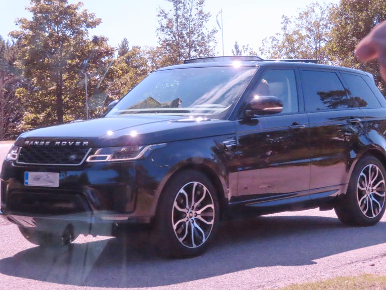 Sporttinen, uljas ja turvallinen Range Rover on ollut jo vuosia monen Suomi-julkkiksen luottopeli. Jare hankki omansa pari vuotta sitten.