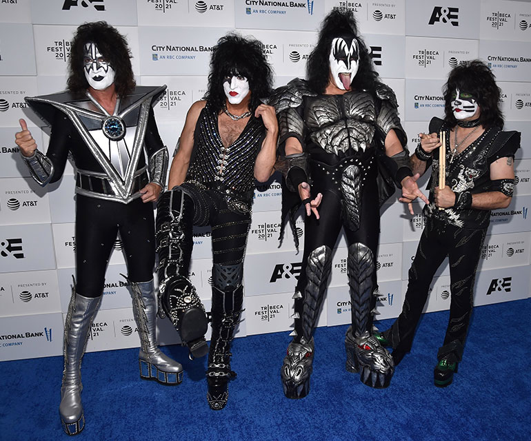 Kiss