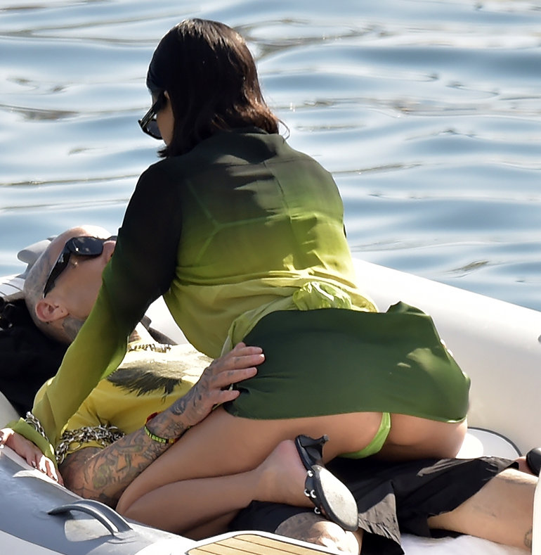 kourtney ja travis