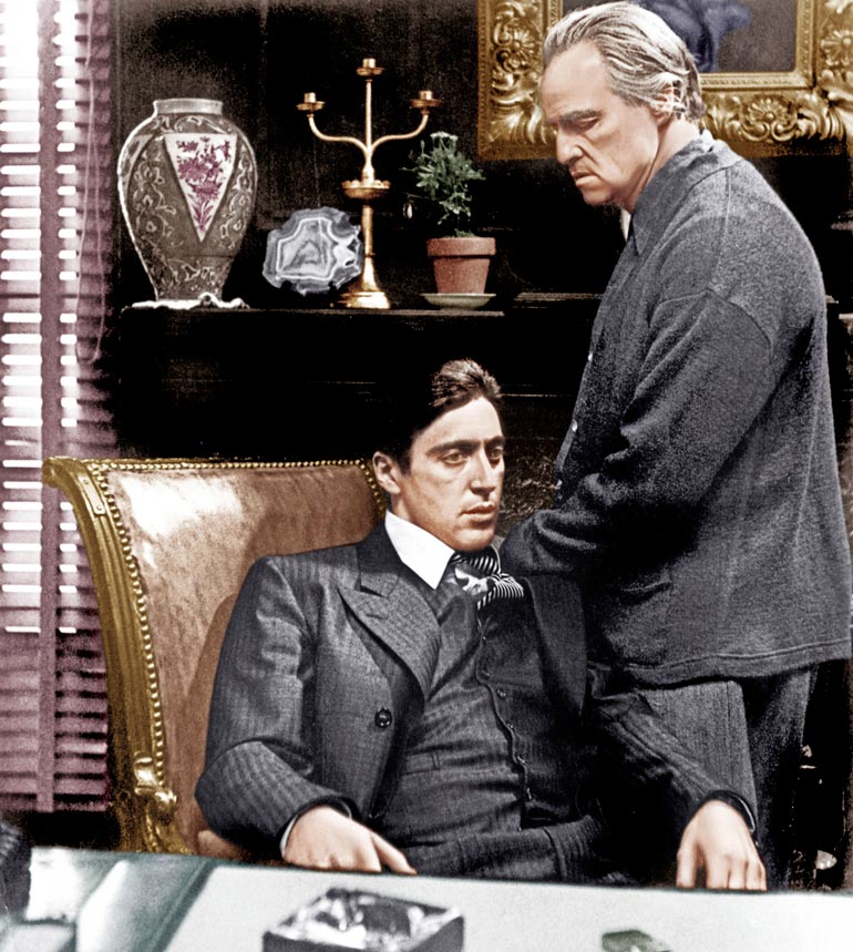 Leffaklassikko Kummisetää tähdittivät Marlon Brando ja Al Pacino.