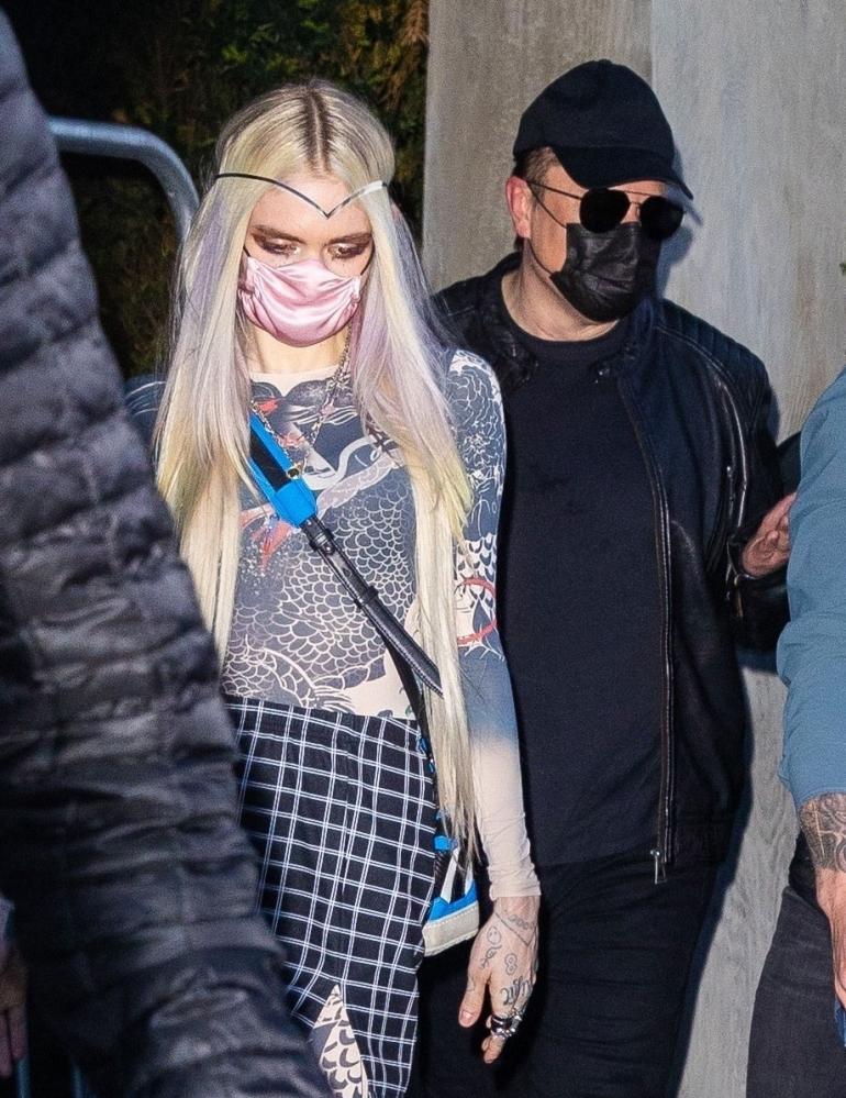 Paparazzi ikuisti Grimesin ja Elon Muskin viime keväänä.