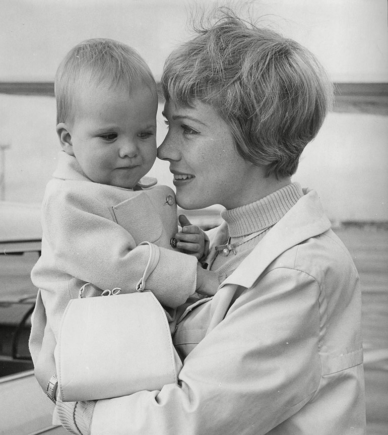 Julie Andrews ja Emma Walton