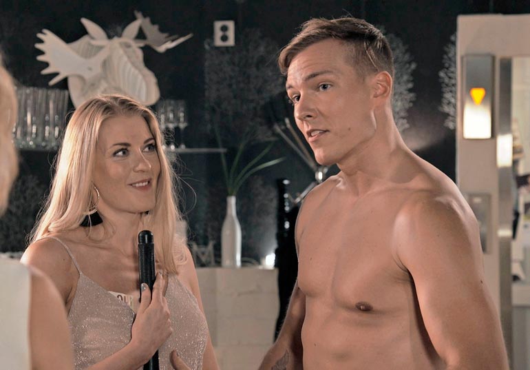 Anssi on esitellyt komeuttaan vähissä vaatteissa jo Pihlajakadun tuhmat tädit -sarjassa.