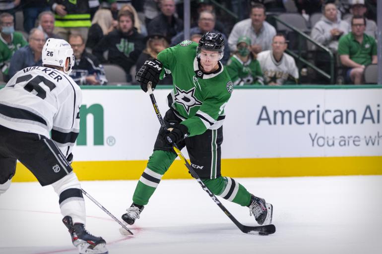 Dallas Starsin Miro Heiskanen johtaa Leijonien puolustusta Pekingissä.