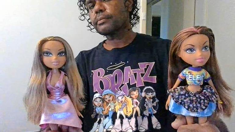 Kaappauksesta epäilty Terence Kelly keräili Bratz-nukkeja, joilla oli omat Facebook-sivutkin.