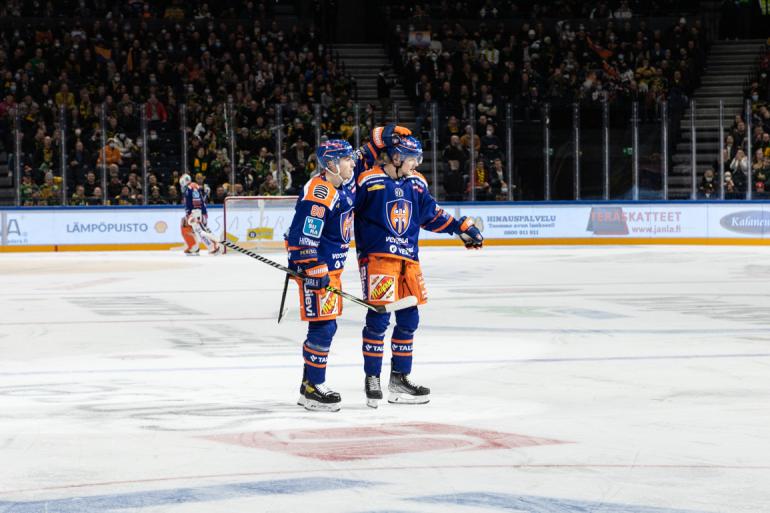 Upeasta illasta huolimatta Tapparalle jäi avausottelusta pelkkä luu käteen. Ilves oli parempi.