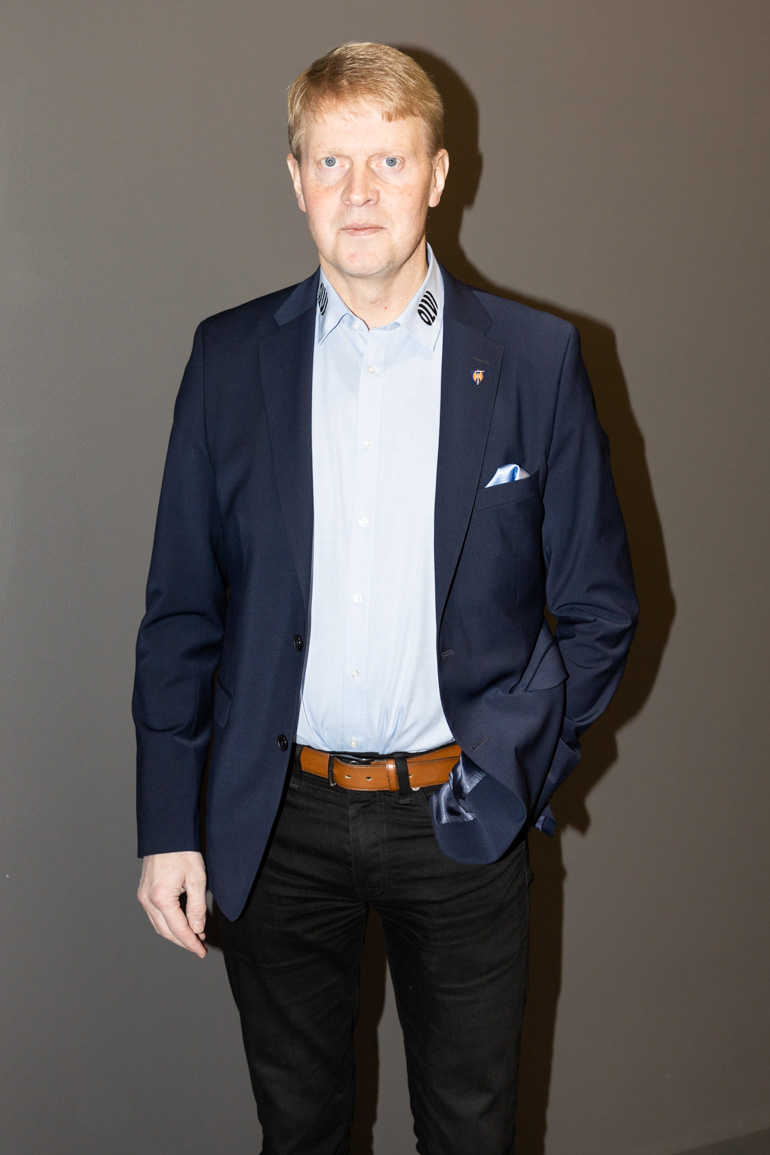Näettekö sen pienen hymynkareen? Nokia Arena saa Jukka Rautakorvenkin myhäilemään mielissään.