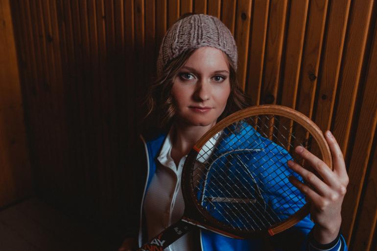 Hiljattain julkaistuihin Myssyn muotikuviin on valikoitunut tennisteema.