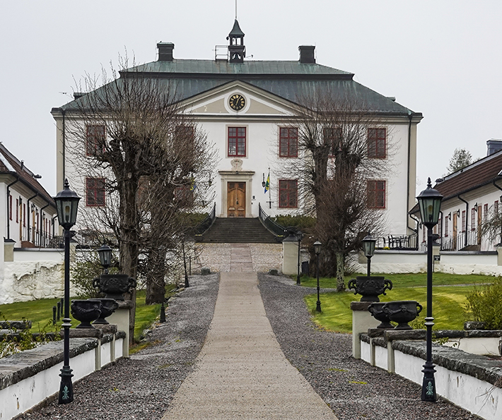 Mauritzbergin luksuslinna on tullut tutuksi Dannylle, joka isännöi siellä aikoinaan linnanherrana.