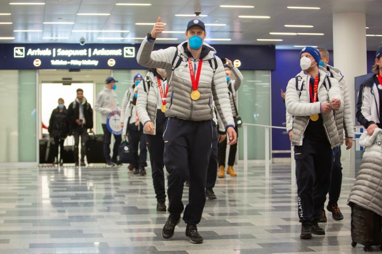 Sieltä saapuu Mörkö! Leijonien varakapteeni Marko Anttila julisti juhlivansa kunnolla.