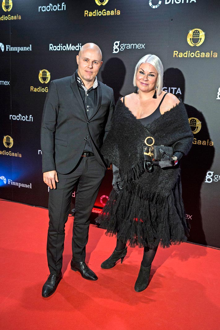Aki Linnanahde ja Minna jakoivat yhdessä palkinnon maaliskuisessa Iskelmä-gaalassa Tampereella.