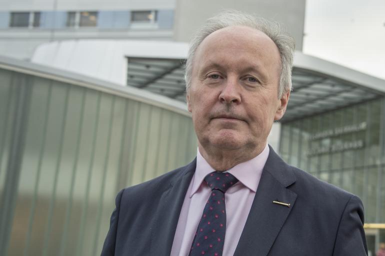 Aki Lindén