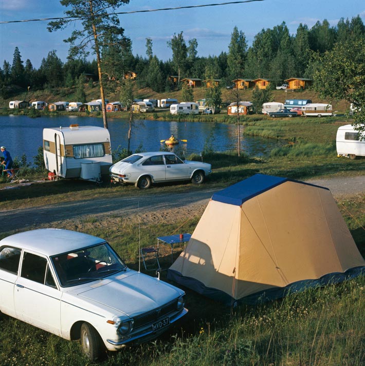 Punkaharjulla sijaitseva Kultakivi eli 1970–1980-luvuilla loistonpäiviään. Etelä-Savon juhannuskekkereille pakkautui useana vuonna yli 20 000 juhlijaa ympäri Suomen.