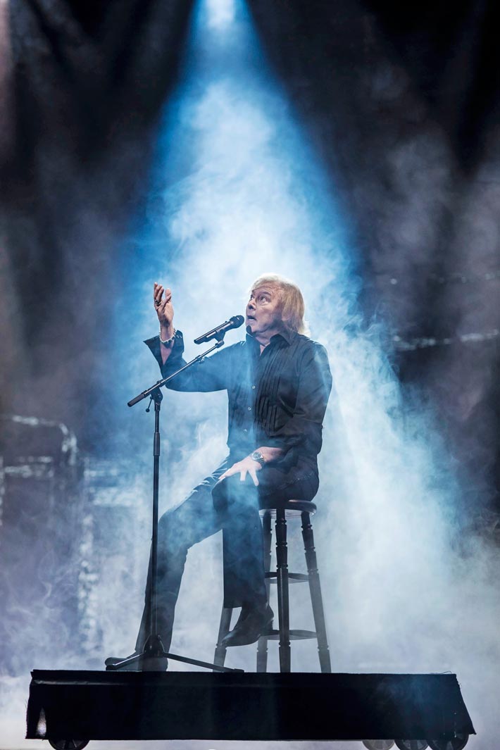 Dannyllä on juhlakiertueessaan 30 konserttia ympäri Suomea puolessatoista kuukaudessa.