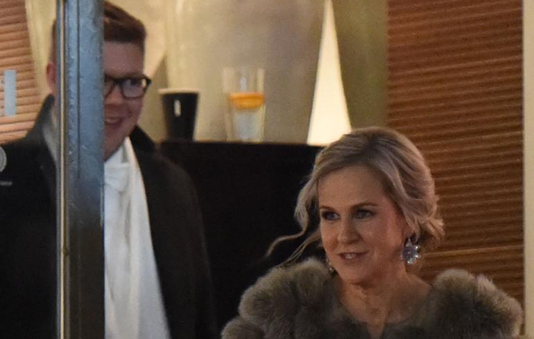 Antti Lindtman ja Kaija-Helena Strombom poistuivat Linnan jatkoilta aamuyöllä.