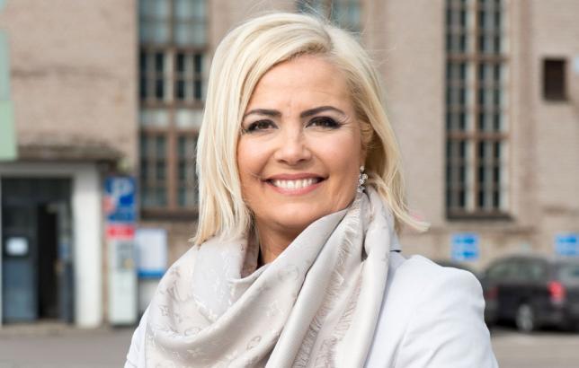 johanna raunio pituus kaisa liskin hiusmuodonmuutos uusi v 228 ri ja pituus seiska johanna raunio pituus kaisa liskin hiusmuodonmuutos uusi v 228 ri ja pituus seiska