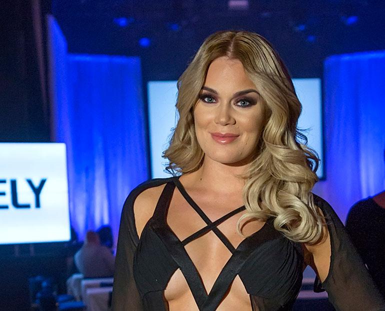 rosanna kulju miss helsinki -finaalissa