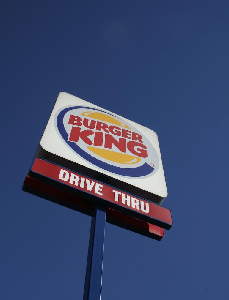 Mies ei malttanut olla kommentoimatta Burger Kingin palvelua