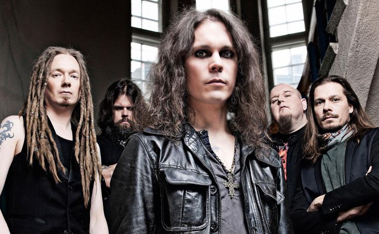 Ville Valo vihjailee HIM-yhtyeen lopettamisella.